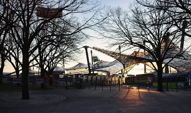 他们频频利 他们频频利